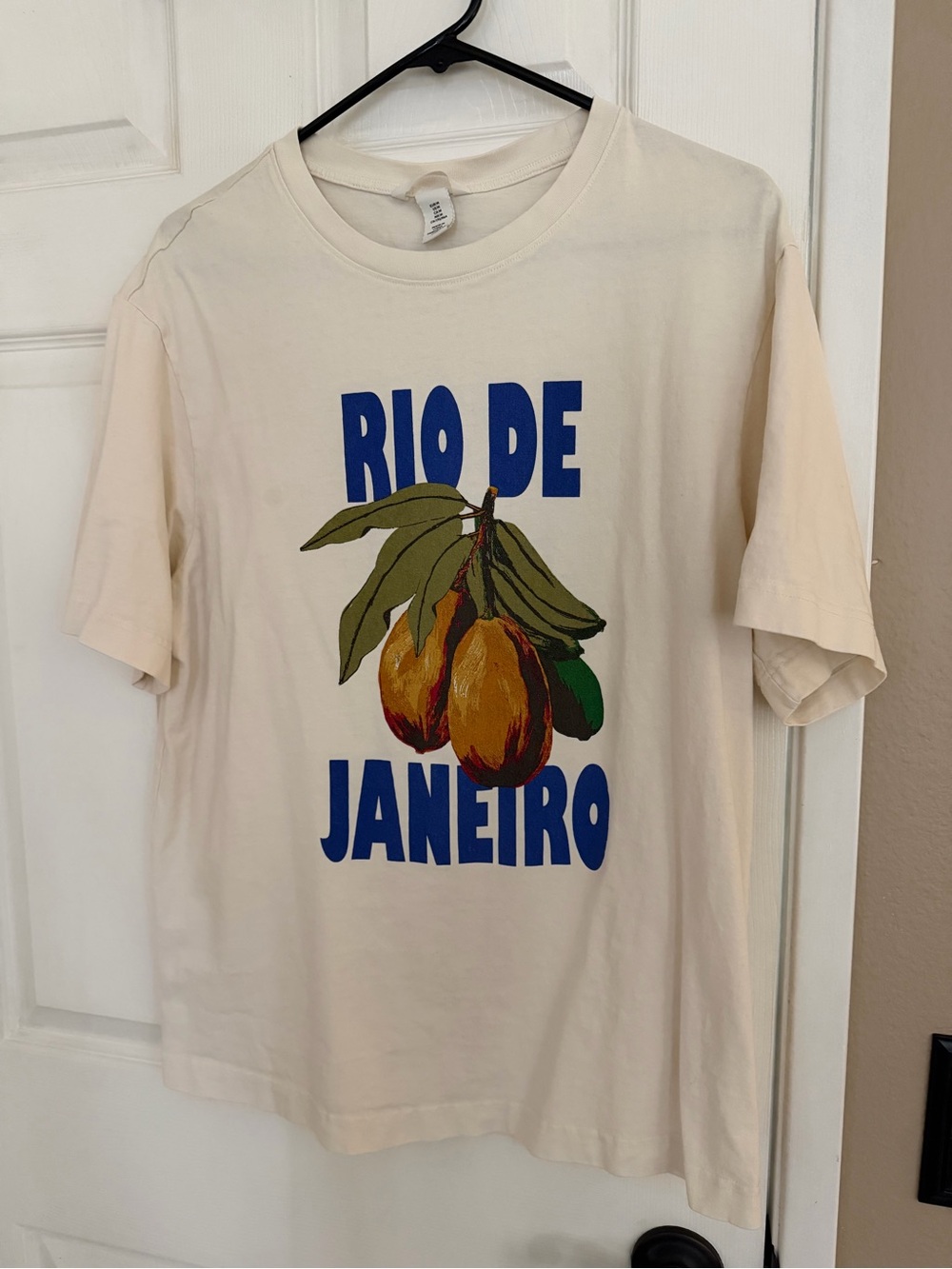 H&M Rio de Janeiro oversized tee
